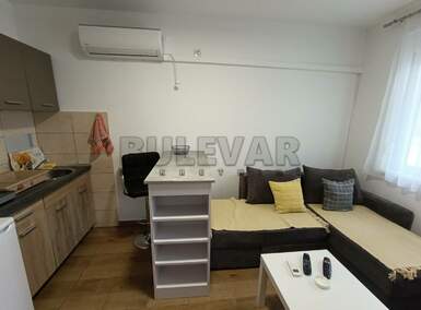 Kuća, Niš - Obilićev venac | Izdavanje · 38m² · 320€