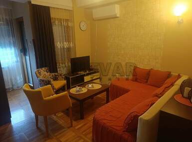 Jednoiposoban stan, Niš - Centar | Izdavanje · 45m² · 400€