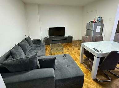 Troiposoban stan, Niš - Pravni fakultet | Izdavanje · 75m² · 550€