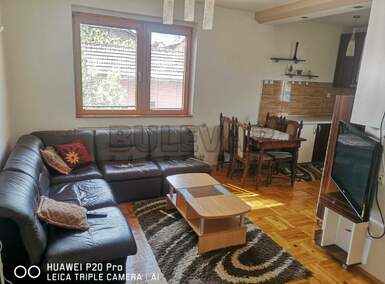 Dvoiposoban stan, Niš - Durlan | Izdavanje · 75m² · 330€