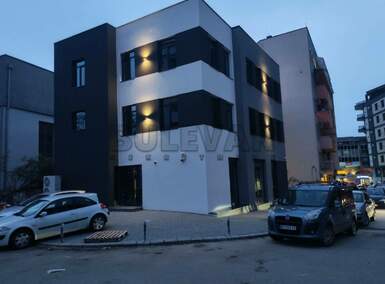 Poslovni prostor / Lokal, Kragujevac - Centar | Izdavanje · 170m² · 2.000€