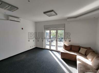 Poslovni prostor / Lokal, Niš - Filozofski fakultet | Izdavanje · 70m² · 800€