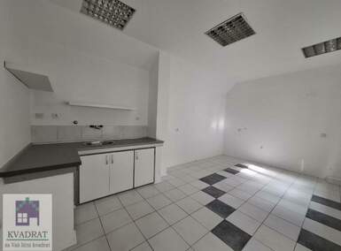 Poslovni prostor / Lokal, Beograd - Obrenovac (mesto) | Izdavanje · 35m² · 300€