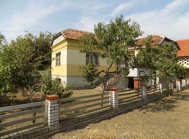 Kuća, Paraćin - Raševica | Prodaja · 280m² · 18.000€