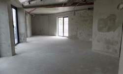 Poslovni prostor / Lokal, Paraćin | Izdavanje · 215m² · 1€