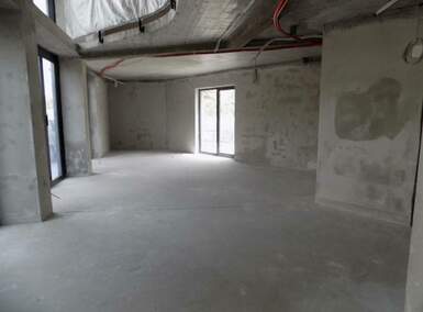 Poslovni prostor / Lokal, Paraćin | Izdavanje · 215m² · 1€