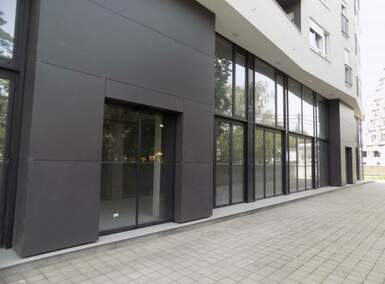 Poslovni prostor / Lokal, Paraćin | Izdavanje · 236m² · 1€