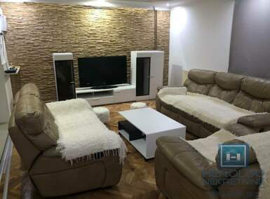 Kuća, Batočina | Prodaja · 459m² · 200.000€