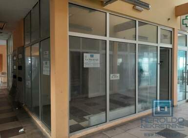 Poslovni prostor / Lokal, Jagodina | Prodaja · 14m² · 21.000€