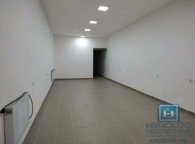 Poslovni prostor / Lokal, Jagodina | Prodaja · 163m² · 130.000€