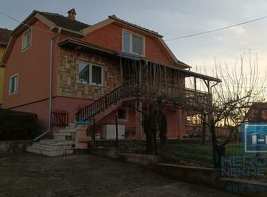 Kuća, Despotovac - Jezero | Prodaja · 500m² · 100.000€
