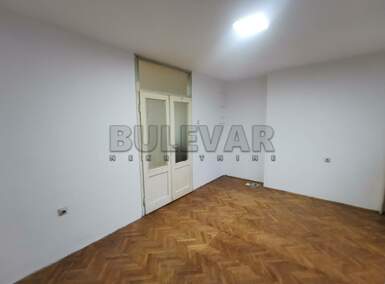 Dvoiposoban stan, Niš - Centar | Izdavanje · 52m² · 300€