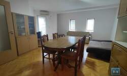 Trosoban stan, Jagodina | Izdavanje · 71m² · 300€