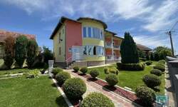 Kuća, Jagodina - Vinorača | Prodaja · 302m² · 310.000€