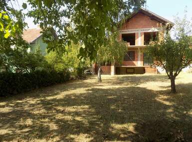 Kuća, Paraćin | Prodaja · 228m² · 31.000€