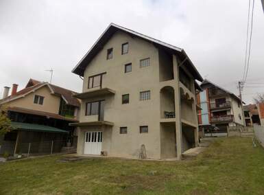 Kuća, Paraćin - Tekija | Prodaja · 315m² · 75.000€