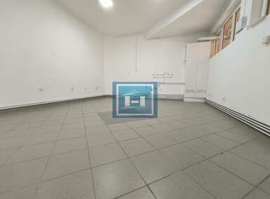 Poslovni prostor / Lokal, Ćuprija | Izdavanje · 130m² · 400€