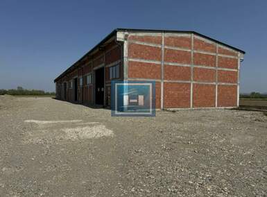 Poslovni prostor / Lokal, Jagodina | Izdavanje · 1100m² · 4.400€