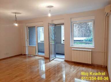 Poslovni prostor / Lokal, Beograd - Hram Sv. Save | Prodaja · 81m² · 259.000€