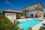 Kuća, Buje | Prodaja · 186m² · 720.000€