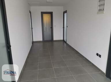 Poslovni prostor / Lokal, Paraćin | Izdavanje · 120m² · 400€