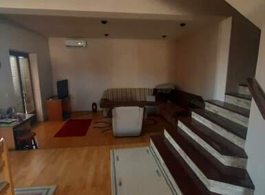 Kuća, Paraćin | Prodaja · 177m² · 130.000€