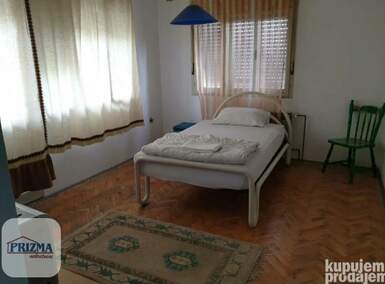 Kuća, Paraćin | Izdavanje · 600m² · 400€
