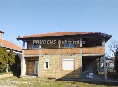 Kuća, Beograd - Surčin (mesto) | Prodaja · 281m² · 280.000€