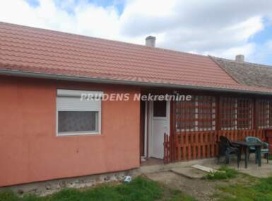 Kuća, Pećinci - Deč | Prodaja · 90m² · 60.000€