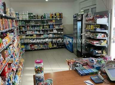 Poslovni prostor / Lokal, Sombor - Stanišić | Izdavanje · 64m² · 250€