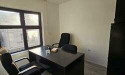 Poslovni prostor / Lokal, Kragujevac | Izdavanje · 180m² · 1.350€