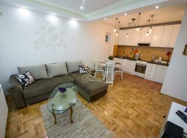 Jednoiposoban stan, Novi Sad | Izdavanje · 35m² · 450€