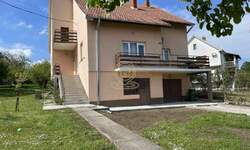 Kuća, Kragujevac | Prodaja · 320m² · 176.000€