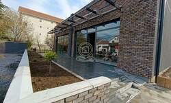 Poslovni prostor / Lokal, Beograd - Altina | Izdavanje · 290m² · 3.800€