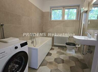Dvosoban stan, Beograd - Kraljice Natalije | Izdavanje · 72m² · 800€