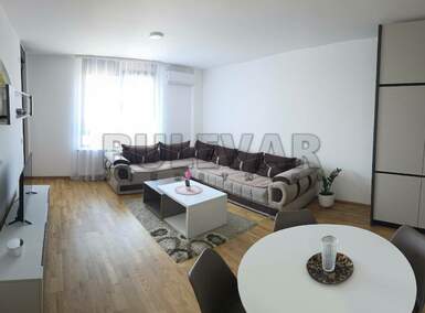 Dvoiposoban stan, Niš - Pantelej(Niš) | Izdavanje · 69m² · 550€