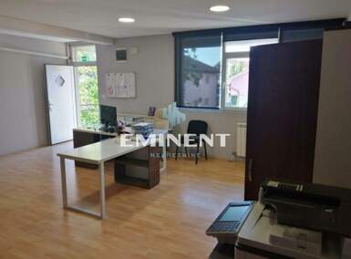 Poslovni prostor / Lokal, Beograd - Altina | Izdavanje · 150m² · 900€
