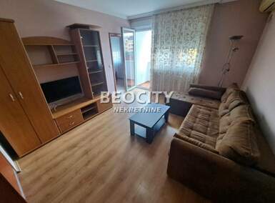 Dvosoban stan, Novi Sad - Centar | Izdavanje · 40m² · 450€