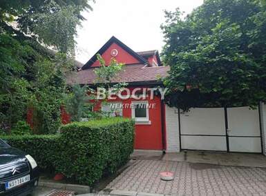 Jednosoban stan, Novi Sad - Centar | Izdavanje · 50m² · 300€