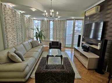Trosoban stan, Kragujevac | Izdavanje · 68m² · 550€