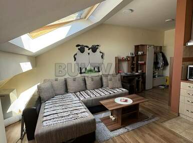 Garsonjera, Niš - Pravni fakultet | Izdavanje · 25m² · 250€