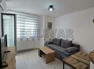 Jednoiposoban stan, Niš - Čair | Izdavanje · 37m² · 400€