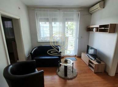 Trosoban stan, Beograd - Hram Sv. Save | Izdavanje · 44m² · 650€