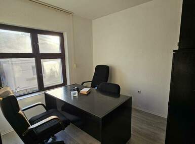 Poslovni prostor / Lokal, Kragujevac | Izdavanje · 180m² · 1.350€