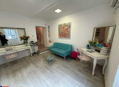 Poslovni prostor / Lokal, Beograd - Kalenić pijaca | Izdavanje · 48m² · 500€