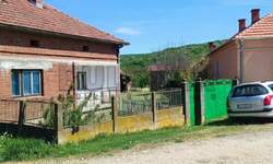 Kuća, Bojnik - Gornje Brijanje | Prodaja · 180m² · 29.000€