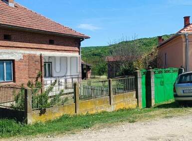 Kuća, Bojnik - Gornje Brijanje | Prodaja · 180m² · 29.000€