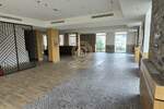 Poslovni prostor / Lokal, Beograd - Kaluđerica | Izdavanje · 200m² · 1.500€