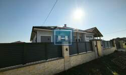 Kuća, Varvarin - Širi centar | Prodaja · 400m² · 250.000€
