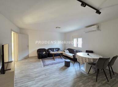 Trosoban stan, Stara Pazova - Nova Pazova | Prodaja · 63m² · 81.000€